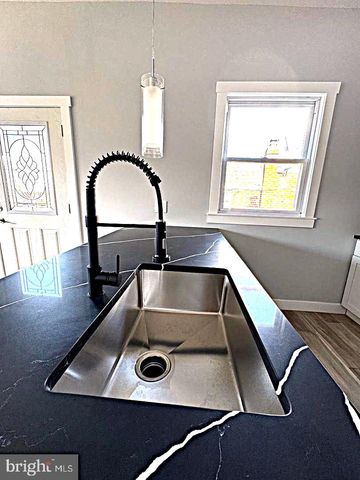 526 WARTMAN ST, Philadelphia, PA 19128