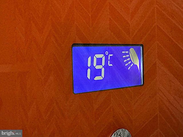 526 WARTMAN ST, Philadelphia, PA 19128