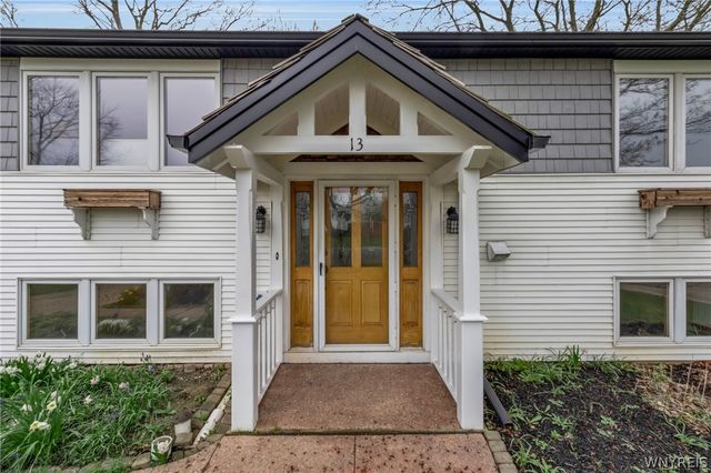 13 Pamela Drive, Cheektowaga, NY 14043