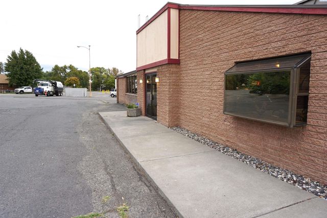 808 W Vineyard Dr., Kennewick, WA 99336