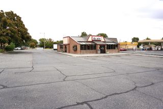 808 W Vineyard Dr., Kennewick, WA 99336