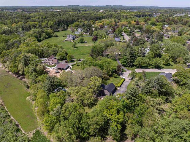 200 Windy Hill Road, Wisconsin Dells, WI 53965