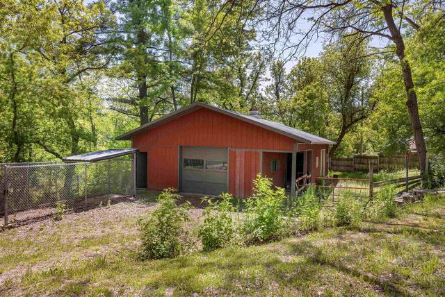 200 Windy Hill Road, Wisconsin Dells, WI 53965