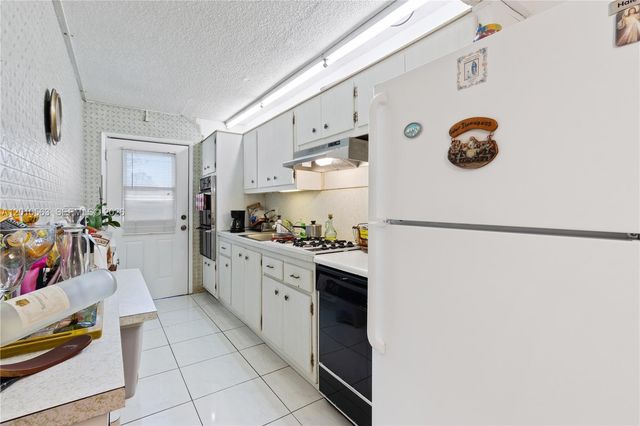165 NE 203rd Terrace C20, Miami Gardens, FL 33179