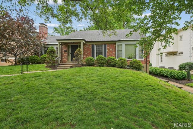 214 Topton Way, Clayton, MO 63105