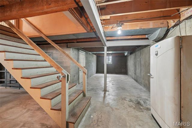 214 Topton Way, Clayton, MO 63105