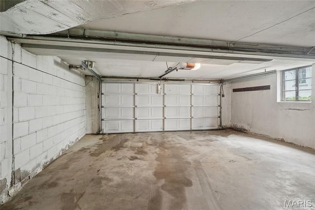 214 Topton Way, Clayton, MO 63105