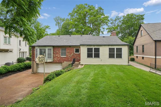 214 Topton Way, Clayton, MO 63105