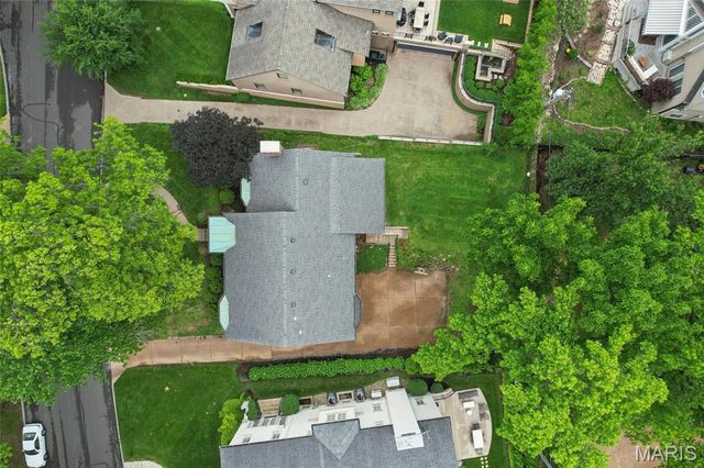 214 Topton Way, Clayton, MO 63105
