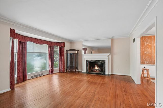 214 Topton Way, Clayton, MO 63105