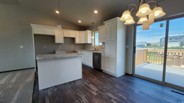 456 YELNER DR, Box Elder, SD 57719