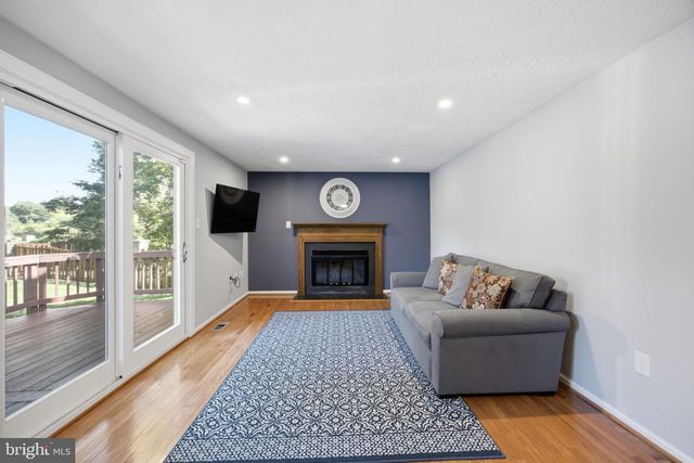 19716 MIDAS CT, Gaithersburg, MD 20879