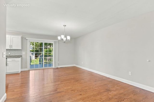 774 Hicks St, Fall River, MA 02724