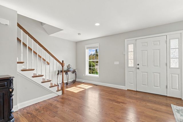 774 Hicks St, Fall River, MA 02724