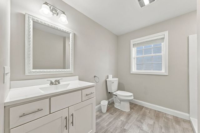 774 Hicks St, Fall River, MA 02724