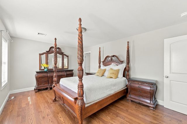774 Hicks St, Fall River, MA 02724