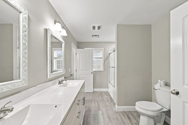 774 Hicks St, Fall River, MA 02724