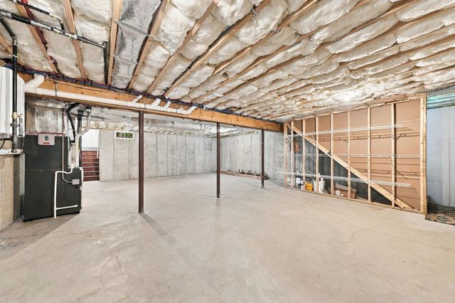 774 Hicks St, Fall River, MA 02724