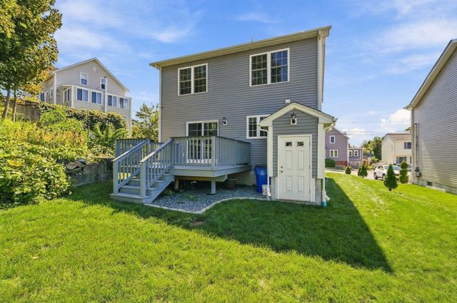 774 Hicks St, Fall River, MA 02724