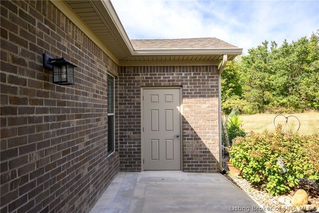 3219 Blackiston Boulevard, New Albany, IN 47150