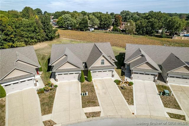 3219 Blackiston Boulevard, New Albany, IN 47150