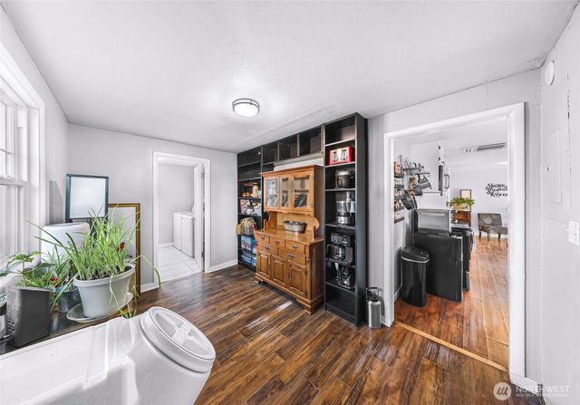 208 9th Street, Lynden, WA 98264