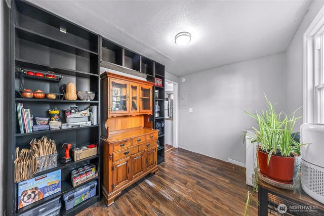 208 9th Street, Lynden, WA 98264