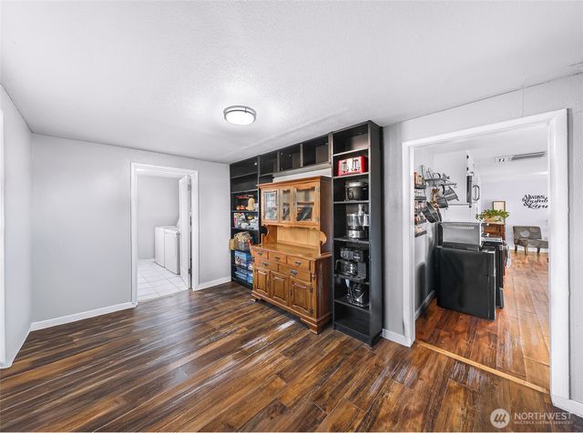 208 9th Street, Lynden, WA 98264