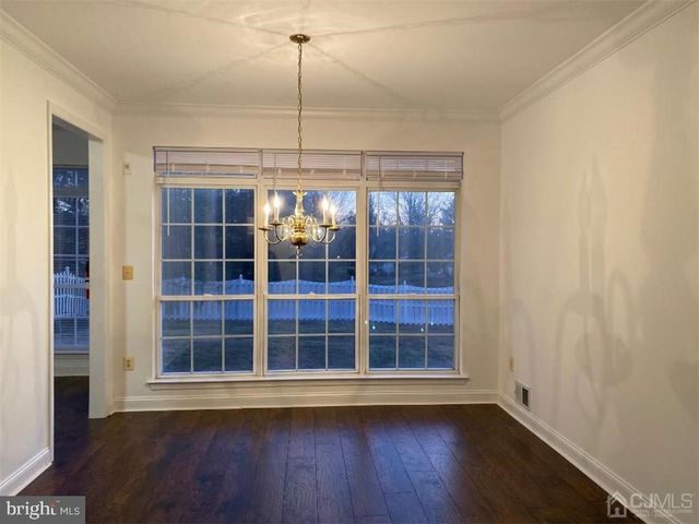 33 MARION DR, Plainsboro, NJ 08536