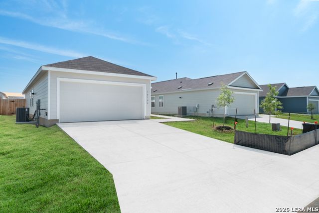 10166 ASTA TRL, San Antonio, TX 78224