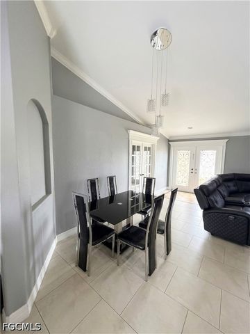 1031 NE 2nd PL, Cape Coral, FL 33909