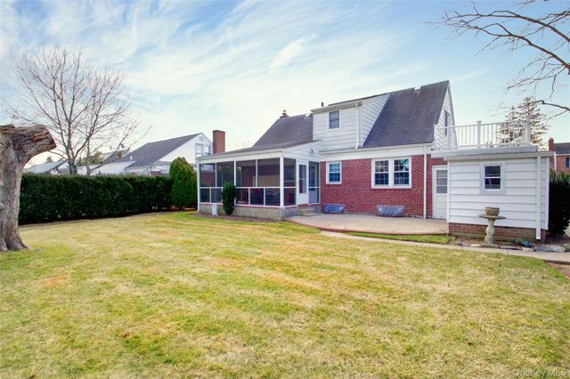 244 Hamilton Avenue, West Hempstead, NY 11552