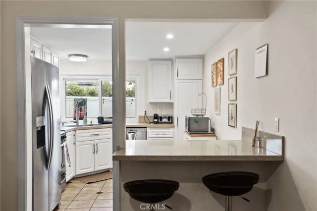 936 Hollow Brook, Costa Mesa, CA 92626
