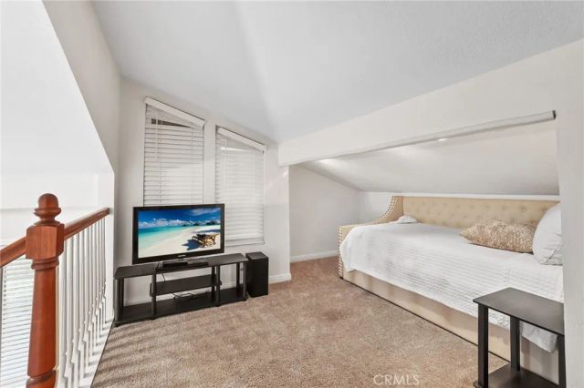 936 Hollow Brook, Costa Mesa, CA 92626