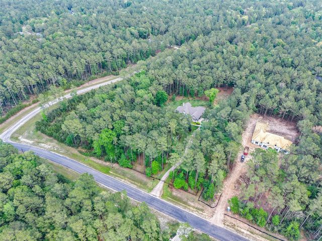 411 Sundog Road, Huntsville, TX 77340