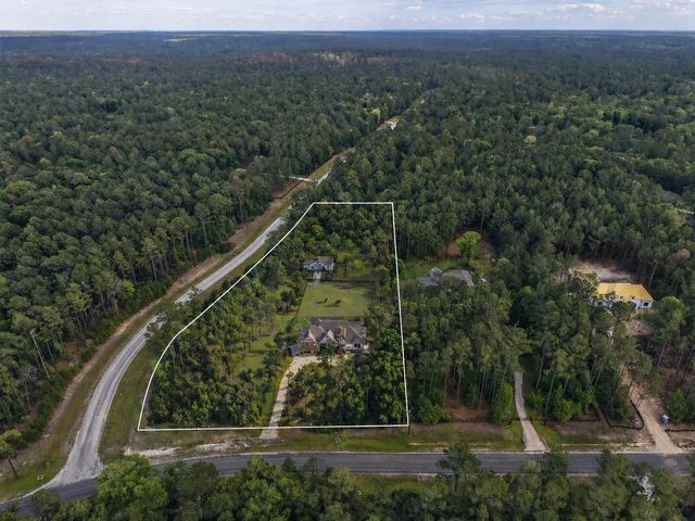 411 Sundog Road, Huntsville, TX 77340
