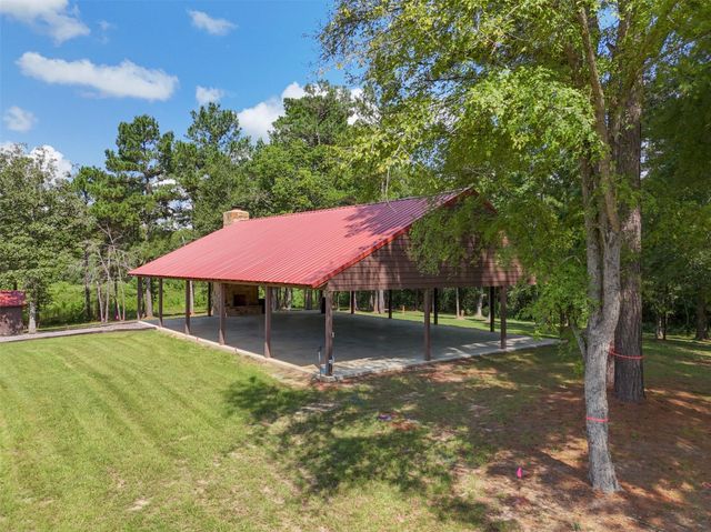 411 Sundog Road, Huntsville, TX 77340