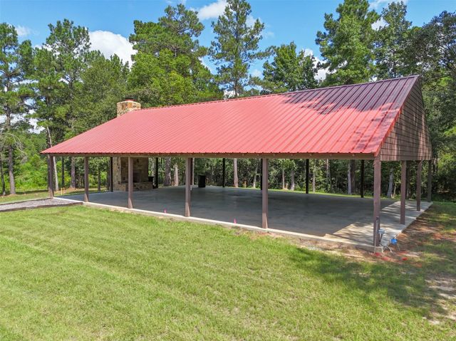 411 Sundog Road, Huntsville, TX 77340