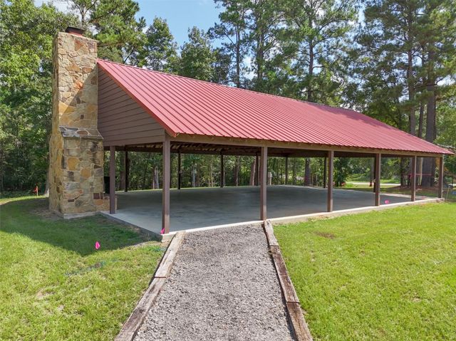 411 Sundog Road, Huntsville, TX 77340