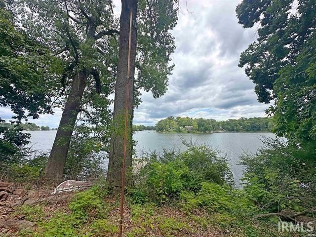 9246 E Koher Road, Syracuse, IN 46567