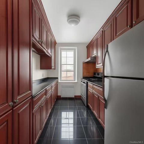 144-45 Sanford Avenue 6A, Flushing, NY 11355