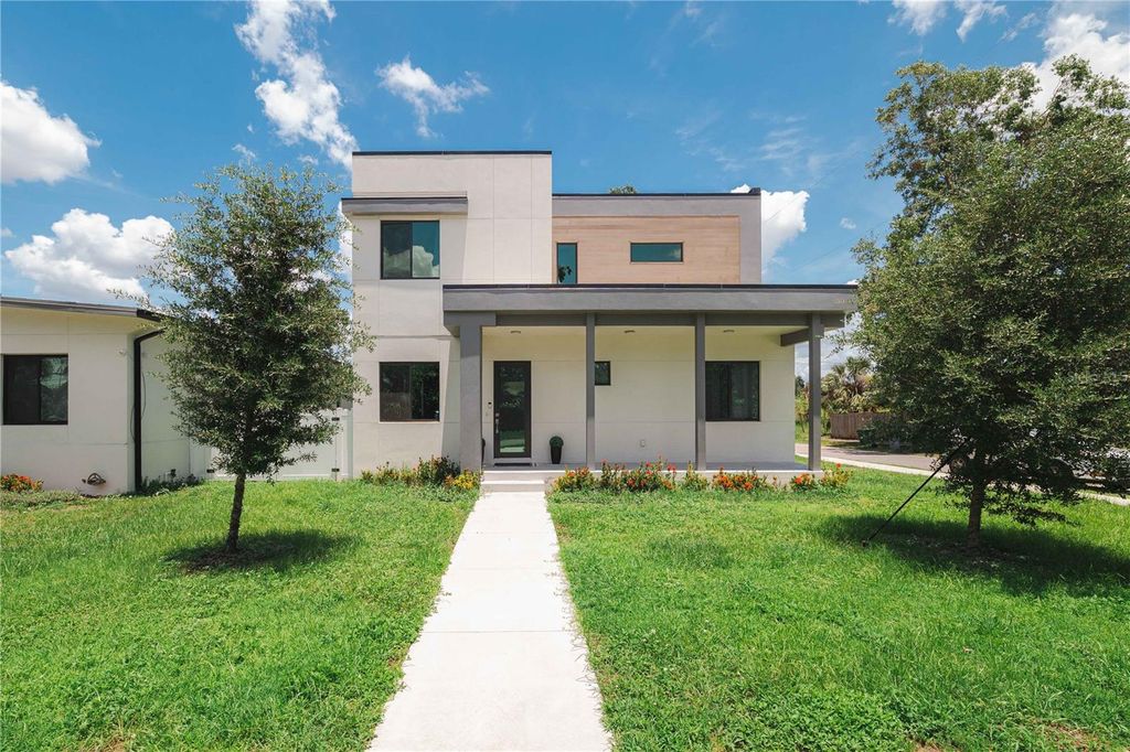 Image 1 of property listing at 404 E SEWARD STREET, Tampa, FL 33604