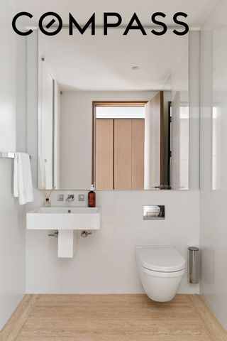 551 W 21st St Apt 4D, New York City, NY 10011