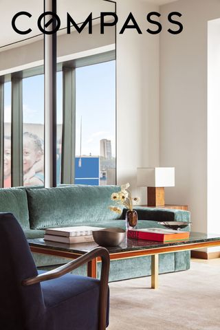 551 W 21st St Apt 4D, New York City, NY 10011