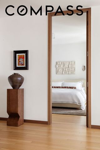 551 W 21st St Apt 4D, New York City, NY 10011