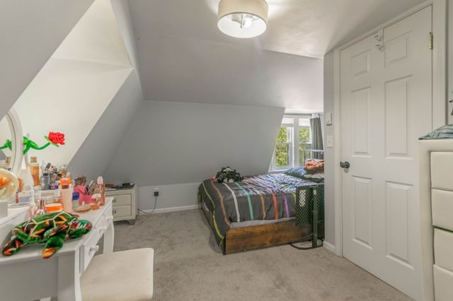 196 Pendleton Ave, Chicopee, MA 01020