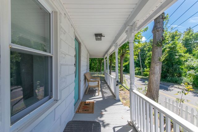 196 Pendleton Ave, Chicopee, MA 01020