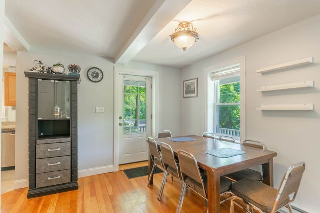 196 Pendleton Ave, Chicopee, MA 01020