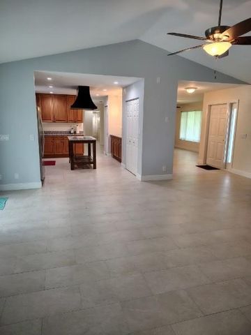 4811 Dorchester Mews, Haverhill, FL 33415