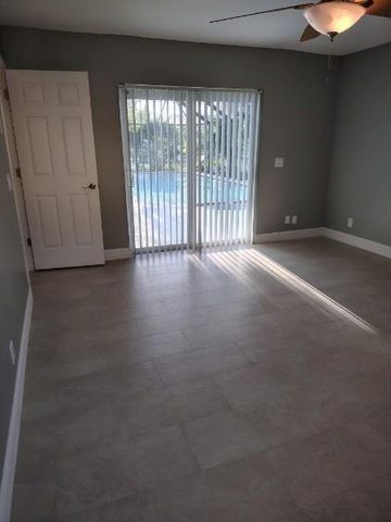 4811 Dorchester Mews, Haverhill, FL 33415